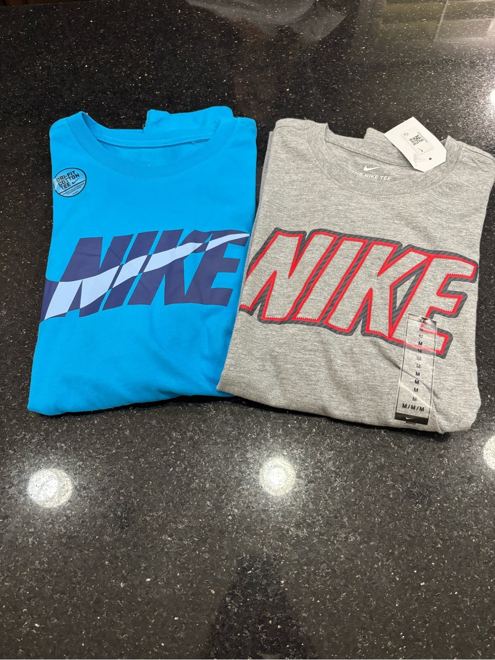 Set of 2 Nike Men’s Short Sleeve Logo T-Shirts Blue & Gray New With Tags Medium